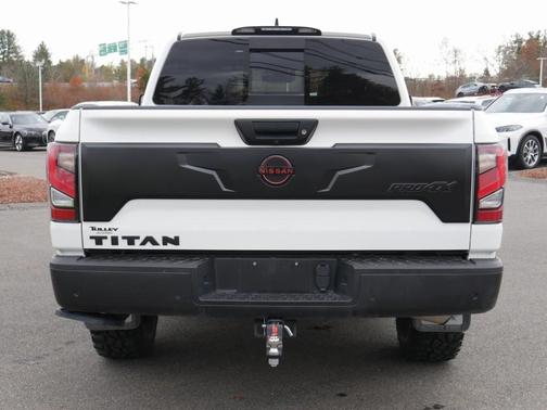 2023 Nissan Titan PRO-4X