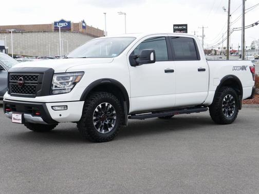 2023 Nissan Titan PRO-4X