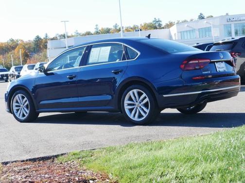 2018 Volkswagen Passat 2.0T SE w/ Technology