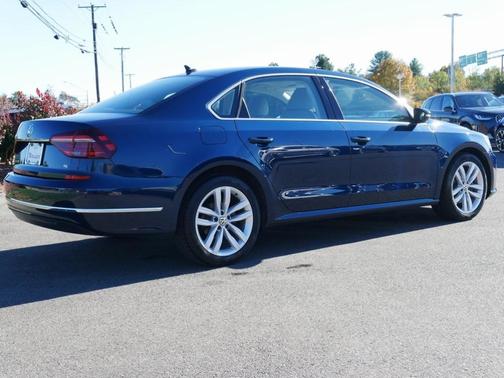 2018 Volkswagen Passat 2.0T SE w/ Technology