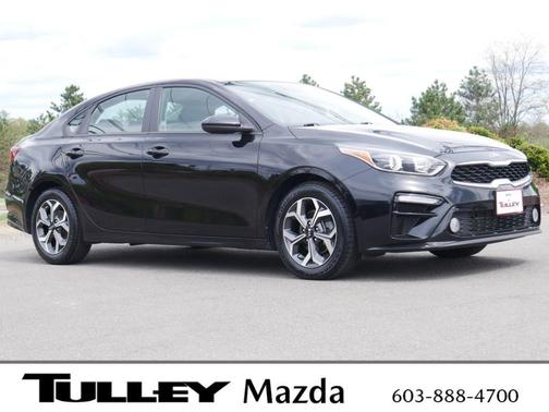 Aurora Black Pearl 2020 Kia Forte LXS