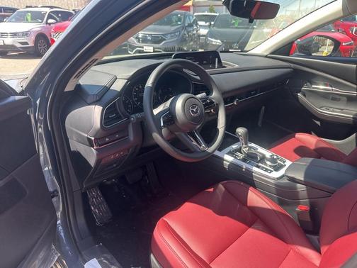 2025 Mazda CX-30 2.5 S Carbon Edition