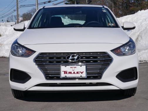 2022 Hyundai Accent SE