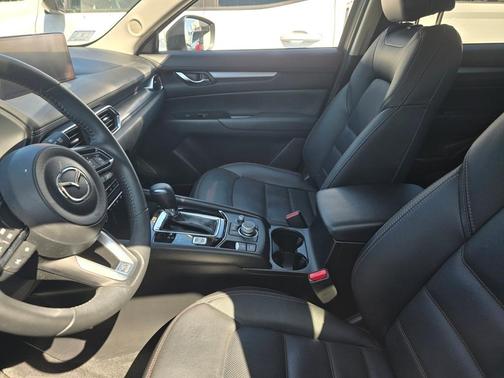 2023 Mazda CX-5 2.5 S Preferred Package