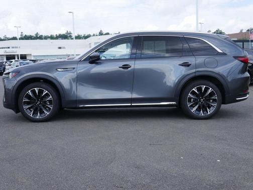 2024 Mazda CX-90 Premium Plus