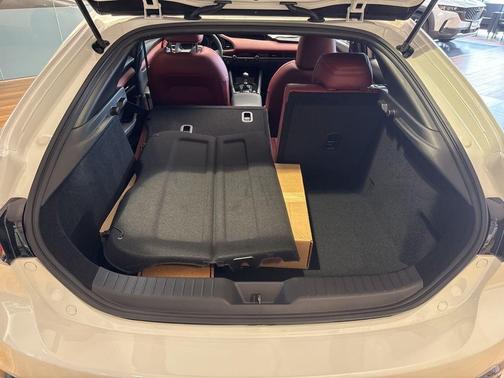 Snowflake White Pearl 2026 Mazda Mazda3 FWD w/Premium Package