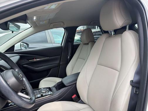 Snowflake White Pearl 2023 Mazda CX-30 2.5 S Preferred Package