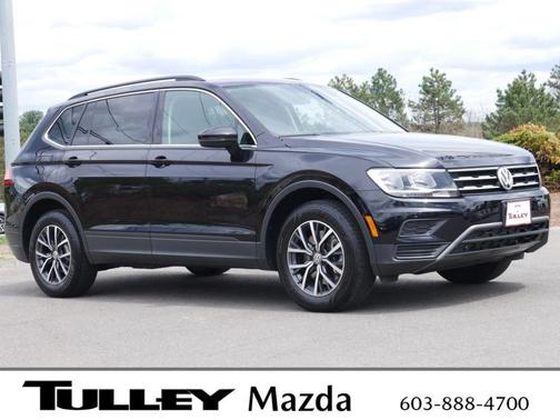 Deep Black Pearl Effect 2019 Volkswagen Tiguan 2.0T SE