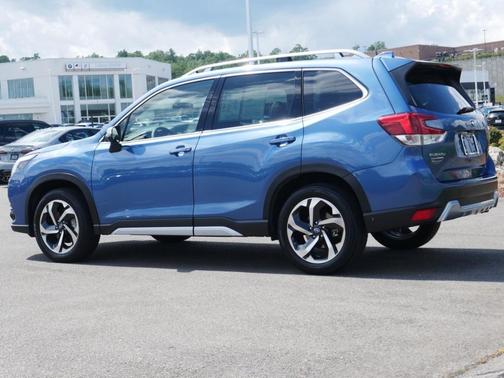 2023 Subaru Forester 2.5i Touring