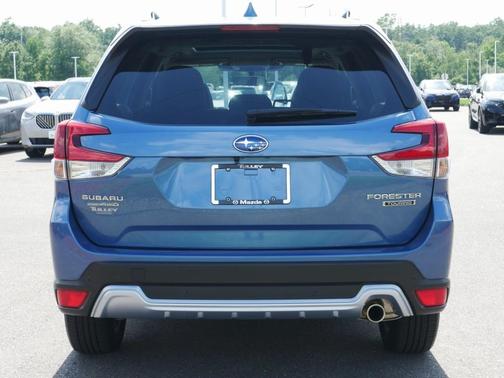 2023 Subaru Forester 2.5i Touring