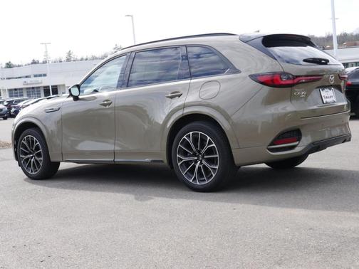 Zircon Sand Metallic 2025 Mazda CX-70 CX-70