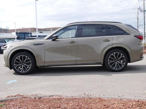 Zircon Sand Metallic 2025 Mazda CX-70 CX-70