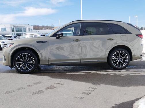 Zircon Sand Metallic 2025 Mazda CX-70 CX-70