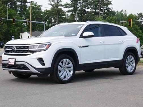 Pure White 2021 Volkswagen Atlas Cross Sport 2.0T SE w/Technology