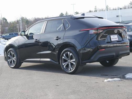 2024 Toyota bZ4X XLE