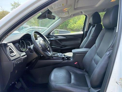 Snowflake White Pearl 2023 Mazda CX-9 Touring Plus