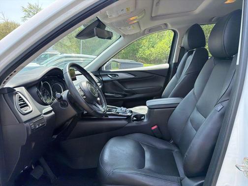 Snowflake White Pearl 2023 Mazda CX-9 Touring Plus