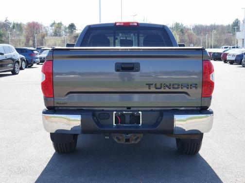 2017 Toyota Tundra SR5