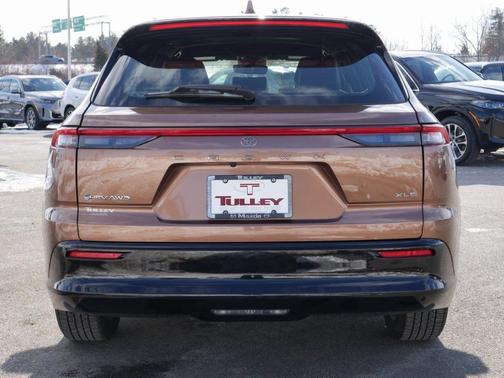 2025 Toyota Crown Signia XLE