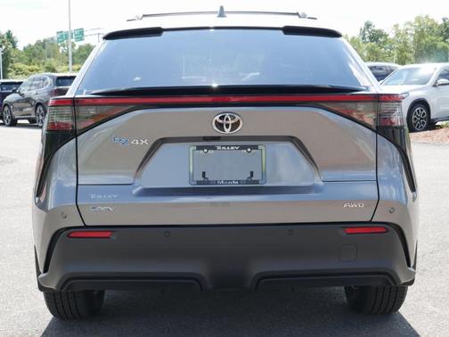 2025 Toyota bZ4X XLE