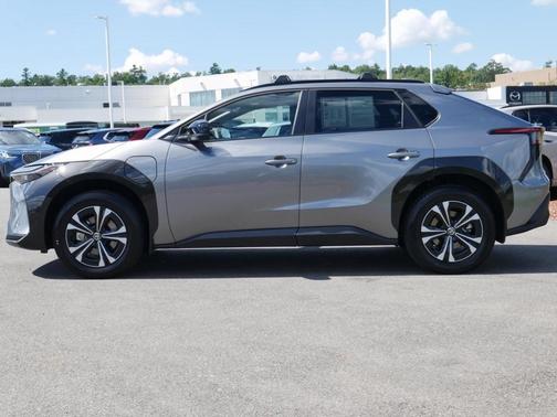 2025 Toyota bZ4X XLE