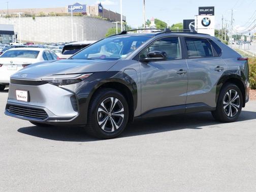 2025 Toyota bZ4X XLE