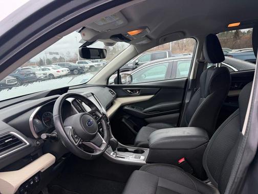 Magnetite Gray Metallic 2022 Subaru Ascent Premium 8-Passenger