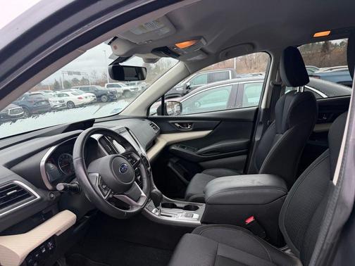 Magnetite Gray Metallic 2022 Subaru Ascent Premium 8-Passenger