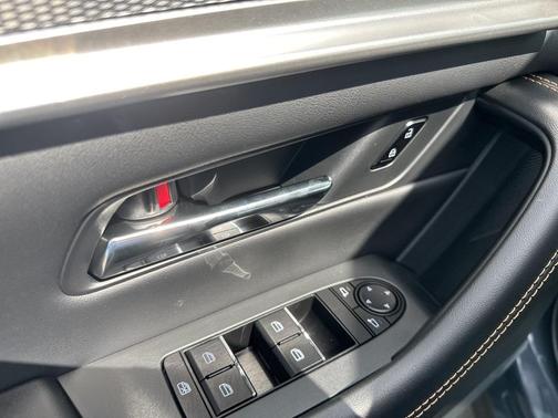 2025 Mazda CX-70 PHEV Premium Package