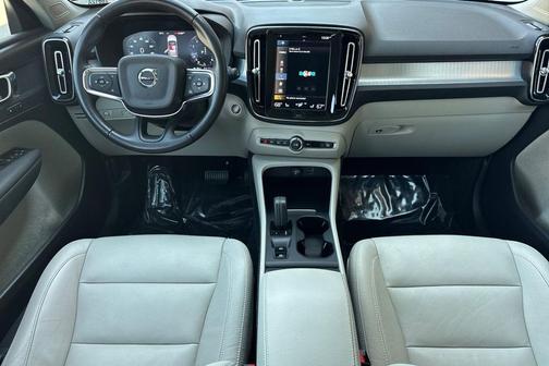 Black Stone 2021 Volvo XC40 T5 Momentum