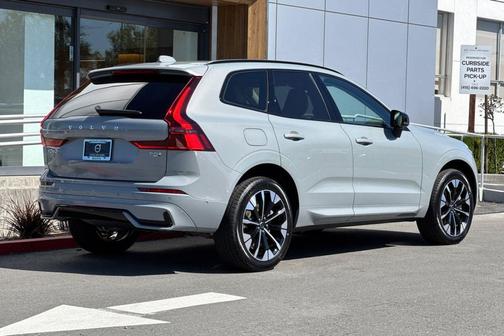 Vapour Grey Metallic 2026 Volvo XC60 Plug-In Hybrid Plus, T8 AWD Electric/Gasoline, Dark