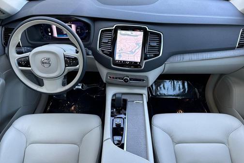2025 Volvo XC90 Plug-In Hybrid T8 Plus 7-Seater