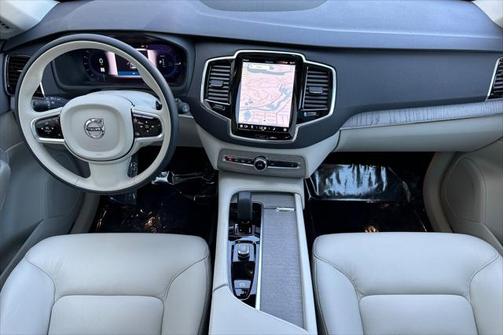 2025 Volvo XC90 Plug-In Hybrid T8 Plus 7-Seater