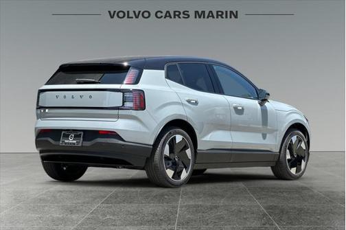 2025 Volvo EX30 Twin Motor Plus