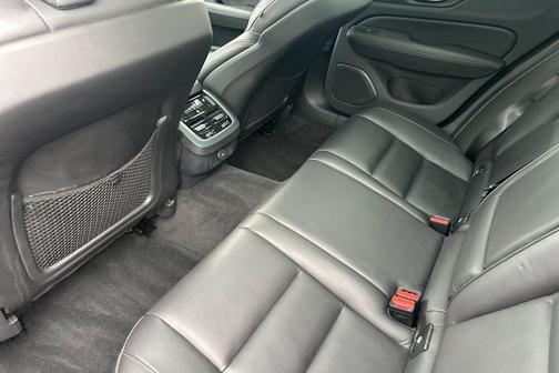 2023 Volvo V60 Cross Country B5 Ultimate