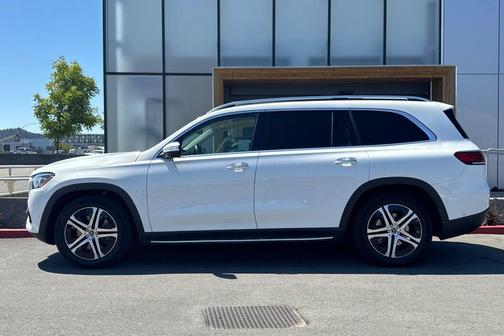 Polar White 2023 Mercedes-Benz GLS 450 4MATIC