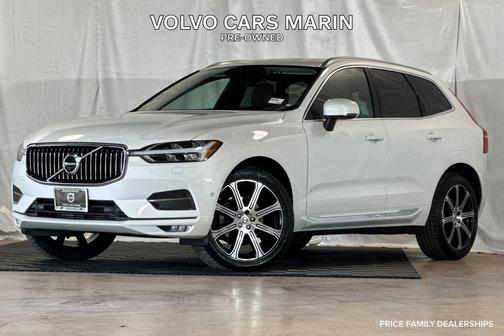 Crystal White Pearl 2019 Volvo XC60 T5 Inscription