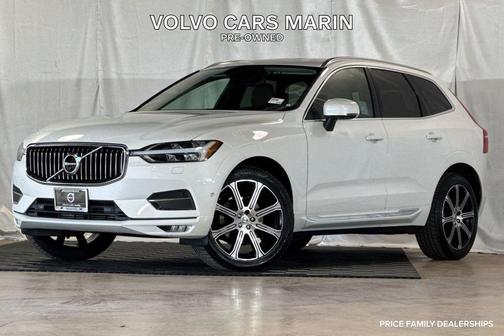 Crystal White Pearl 2019 Volvo XC60 T5 Inscription