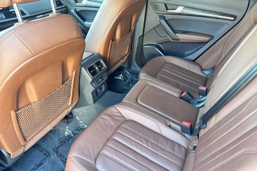 Blue Metallic 2018 Audi Q5 2.0T Premium
