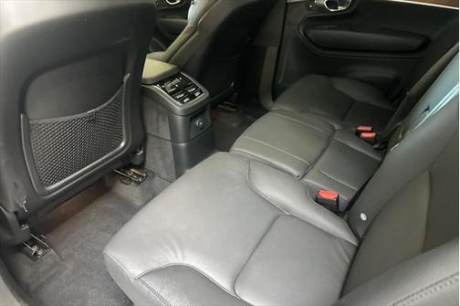 2023 Volvo XC90 Recharge Plug-In Hybrid T8 Plus Dark Theme 7-Seater
