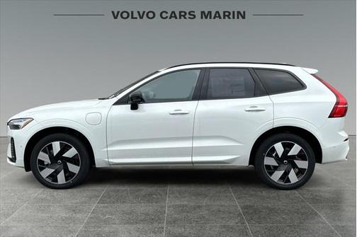 2025 Volvo XC60 Plug-In Hybrid T8 Plus
