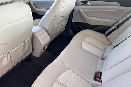 Pewter Gray Metallic 2016 Hyundai SONATA Hybrid SE