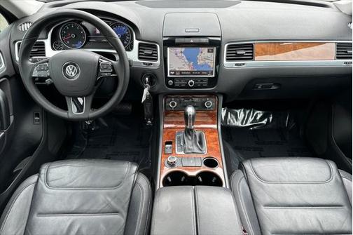 2013 Volkswagen Touareg VR6 Lux