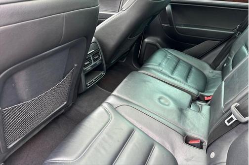 2013 Volkswagen Touareg VR6 Lux