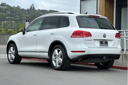 2013 Volkswagen Touareg VR6 Lux