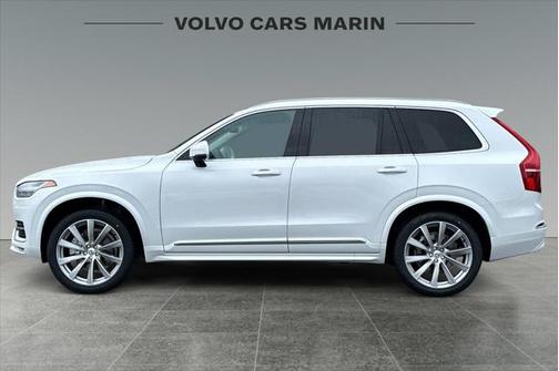 2025 Volvo XC90 B5 Core