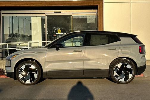 2025 Volvo EX30 Plus Twin Motor Performance, Fully electric