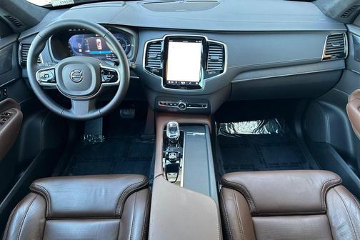 2024 Volvo XC90 Recharge Plug-In Hybrid T8 Ultimate Bright Theme 7-Seater