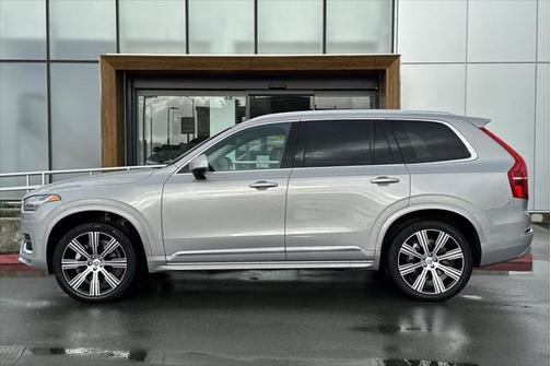 2024 Volvo XC90 B5 Plus Bright Theme