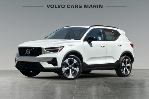 2026 Volvo XC40 B5 Plus